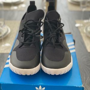 Tubular x sneakers